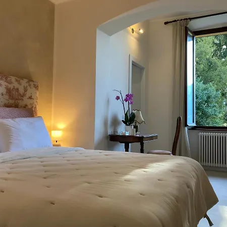Lina Couette-café 4*