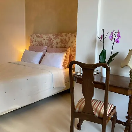 Lina B&B
