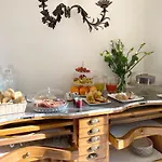 Bed & Breakfast Lina 4*