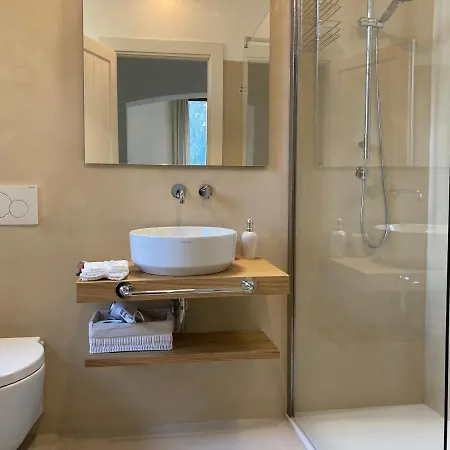 Bed and Breakfast Lina 4*