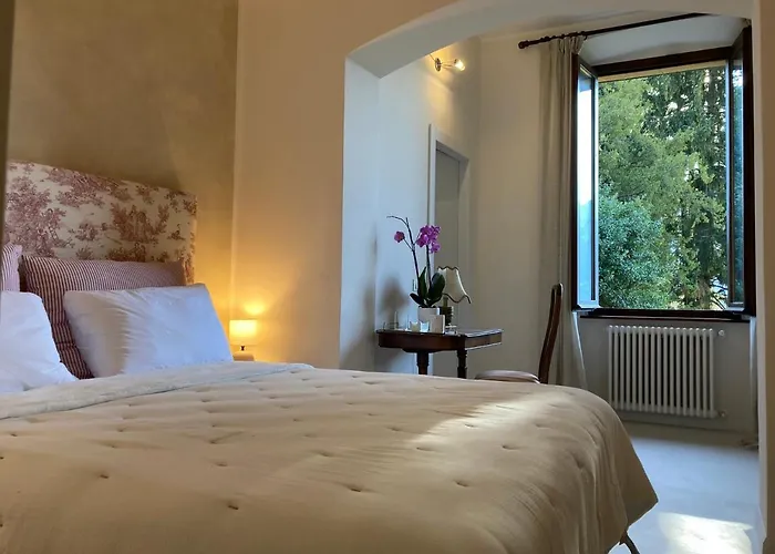 Lina Oda ve Kahvaltı 4*